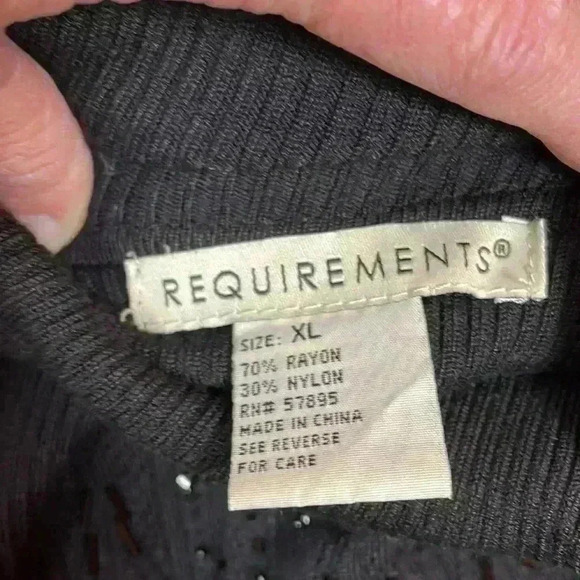 Requirements women’s sleeveless top with turtleneck and acrylic beading, size XL - Picture 10 of 11